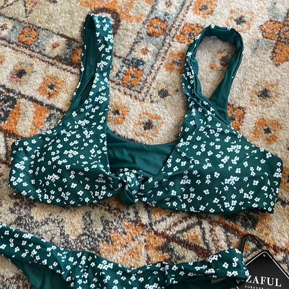 NWT Zaful Floral Knotted Bikini Swim Suit - Picture 4 of 7